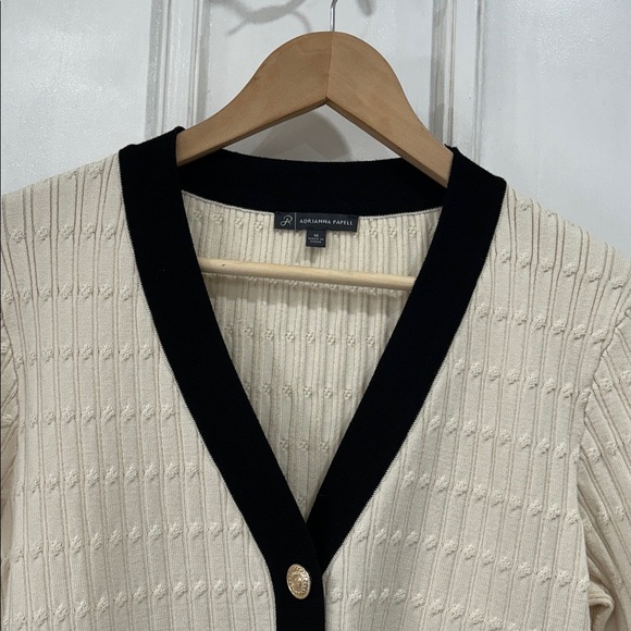 Adrianna Papell V Neck Cable Knit Gold Button Cardigan Sweater Cream Black - M - Picture 3 of 8